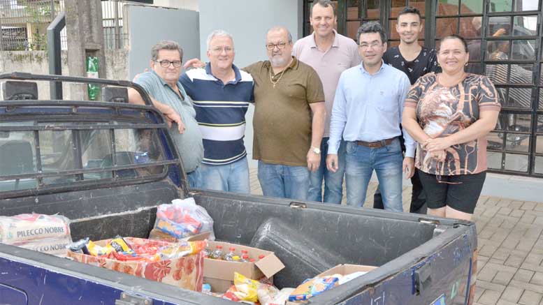 Acisep repassa 400 kg de alimentos aos Vicentinos de Cianorte - Folha De Cianorte
